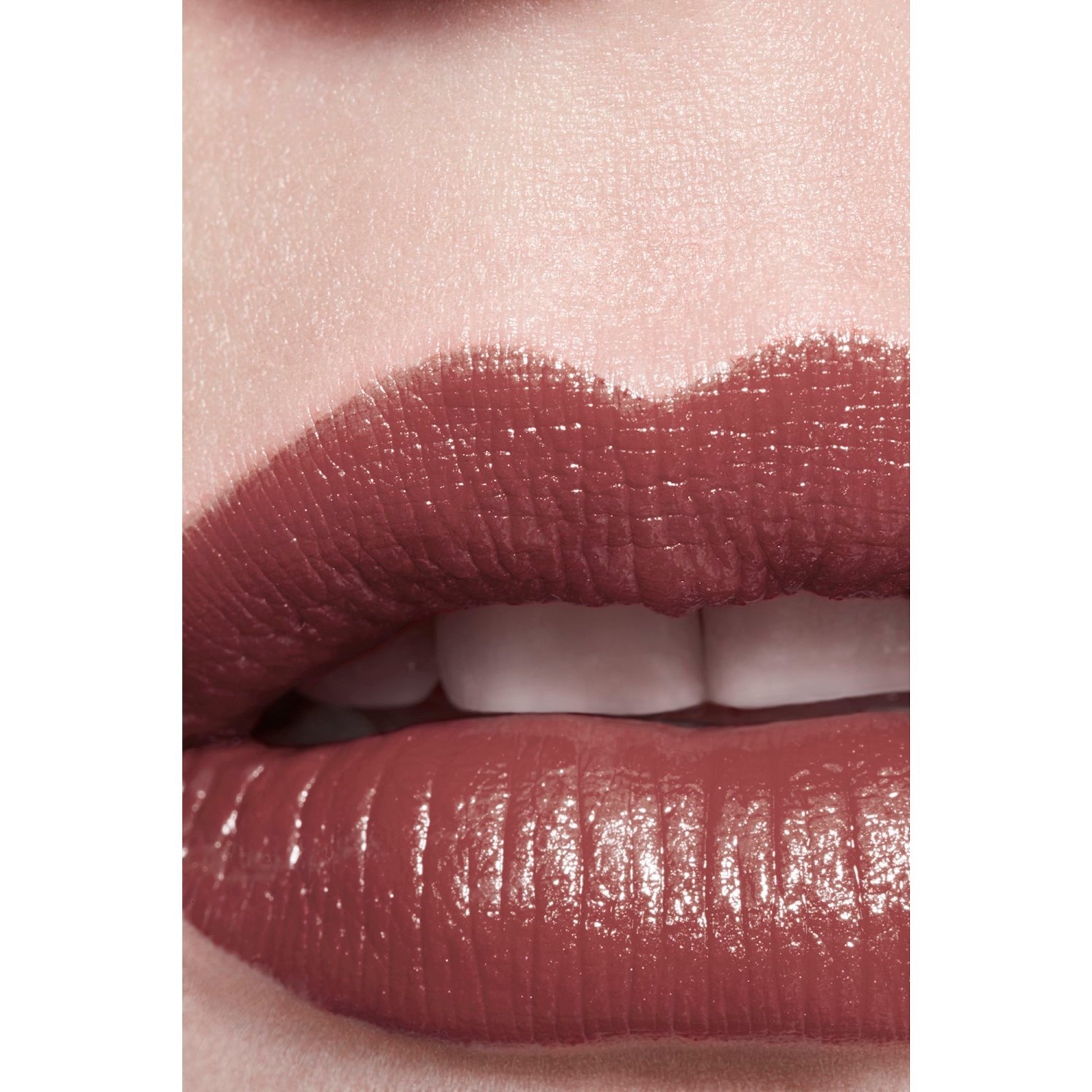 LA BARRA DE LABIOS INTENSA